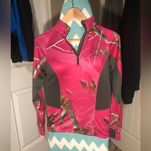 Tops - Pink Realtree pull over